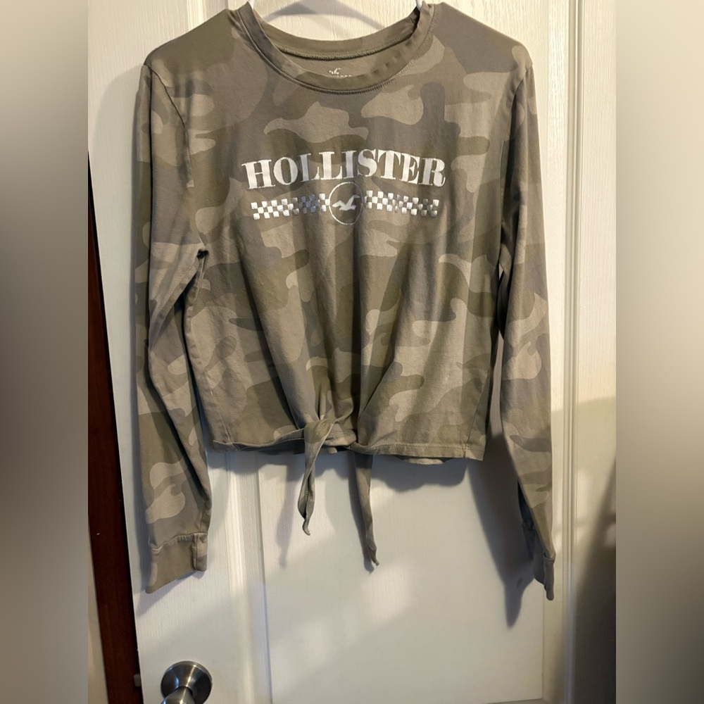 Hollister Camouflage Long Sleeve Tee - Gray